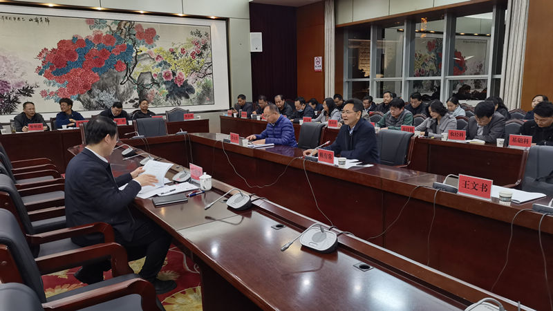 省发展改革委党组书记,主任岳修虎与楚雄州发展改革委干.